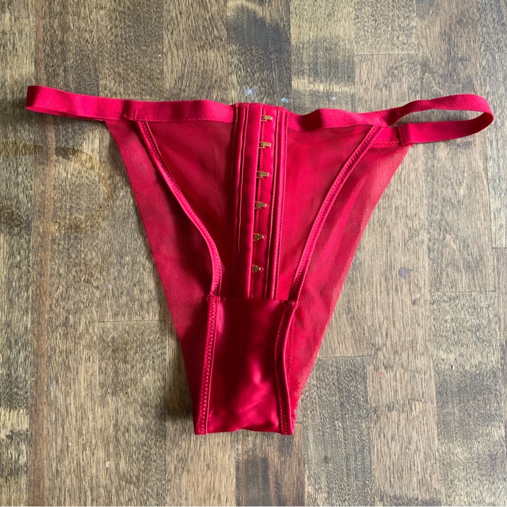 BNWOT Victorias Secret Very Sexy Brazilian Panties Size XS